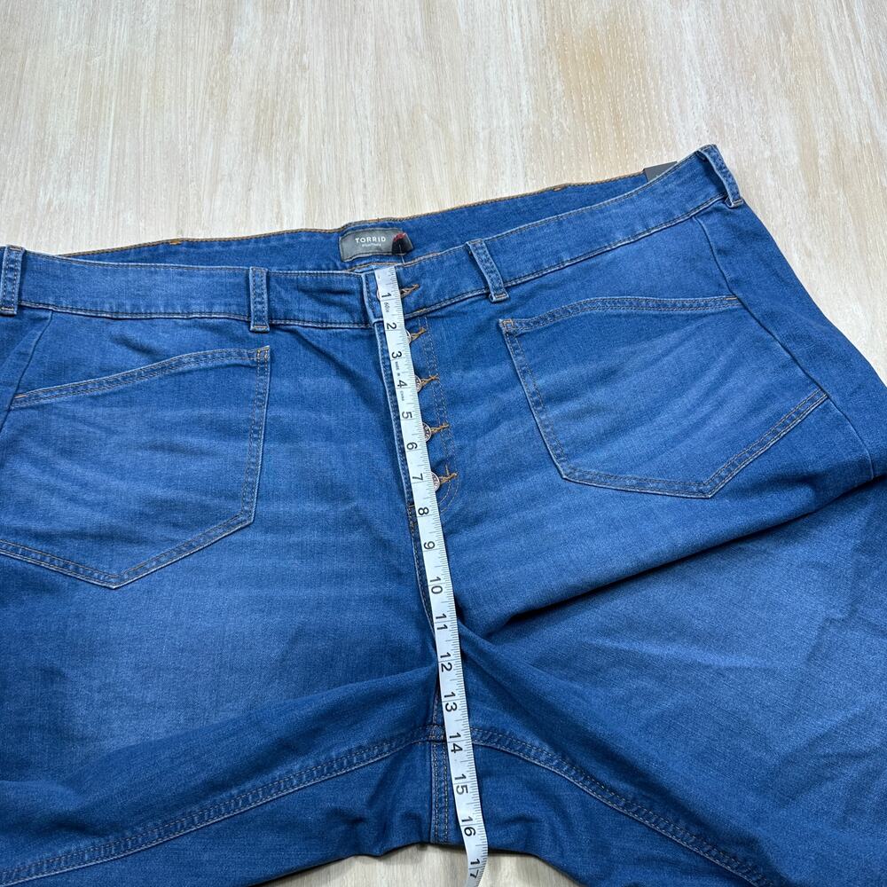 NWT Torrid High Rise Button Fly Cropped Wide Leg Jeans Plus 26 Blue Denim Casual - Picture 7 of 16